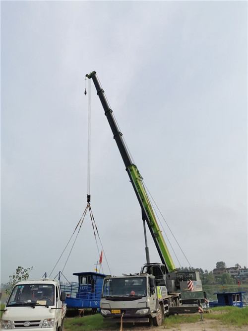 博爱县桥梁建设吊装案例